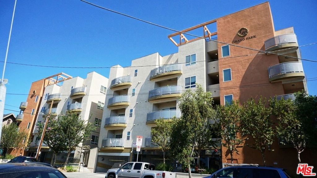 2311 W 10th Street 203, Los Angeles, CA 90006 — photo 1