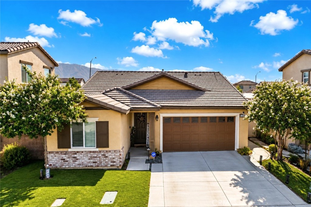 29421 Hazel, Lake Elsinore, CA 92530 — photo 1