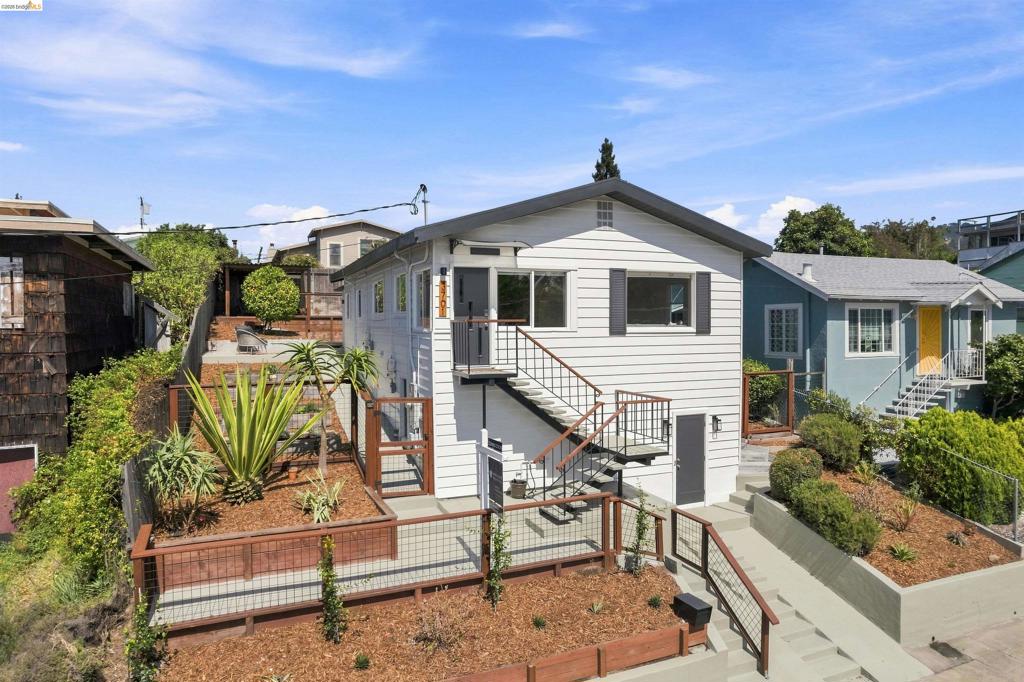 3701 Green Acre Rd, Oakland, CA 94619 — photo 1