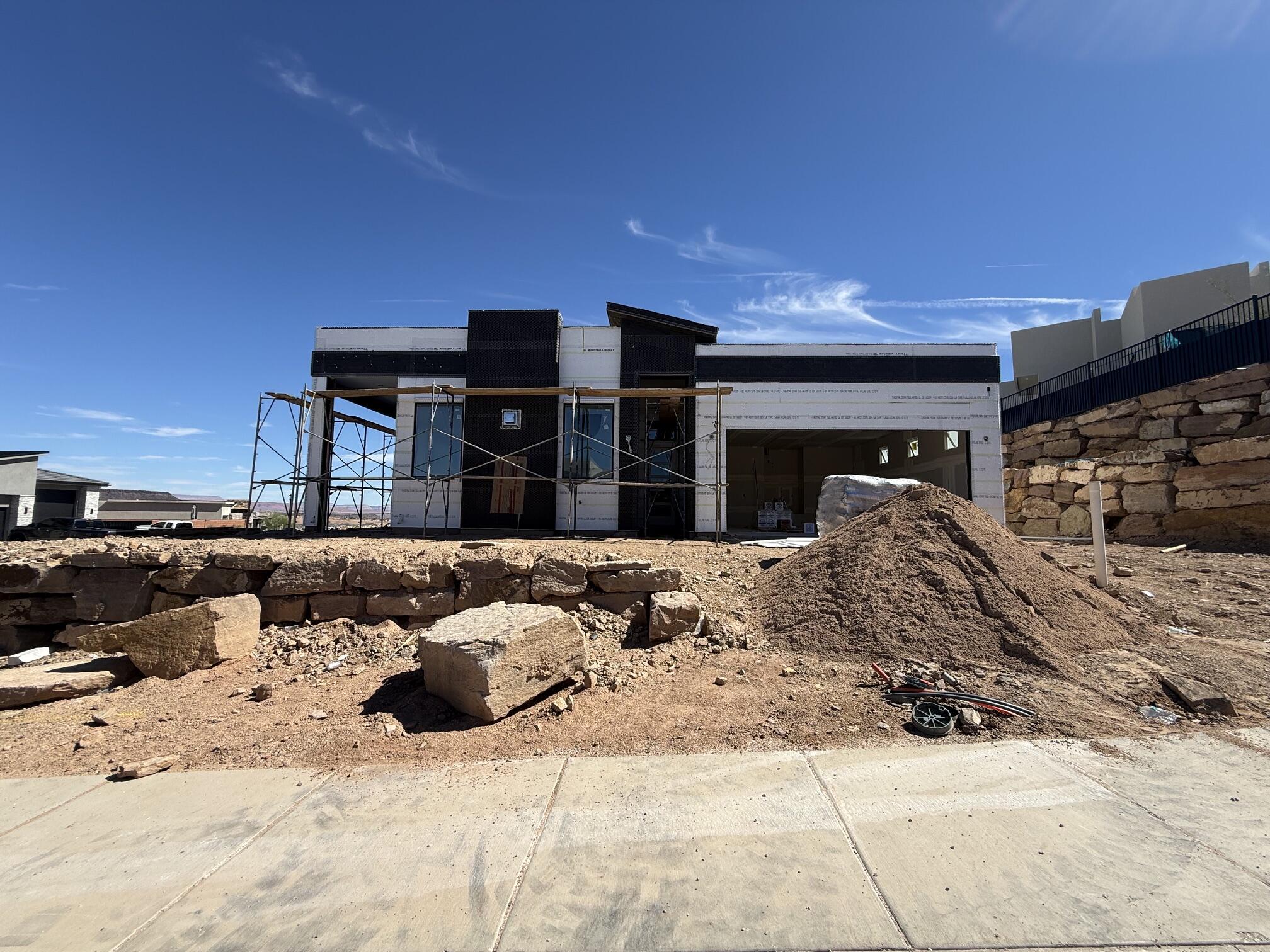399 S Liri Trail, St George, UT 84770