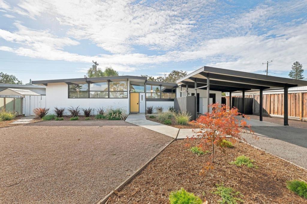390 E Charleston Road, Palo Alto, CA 94306 — photo 1