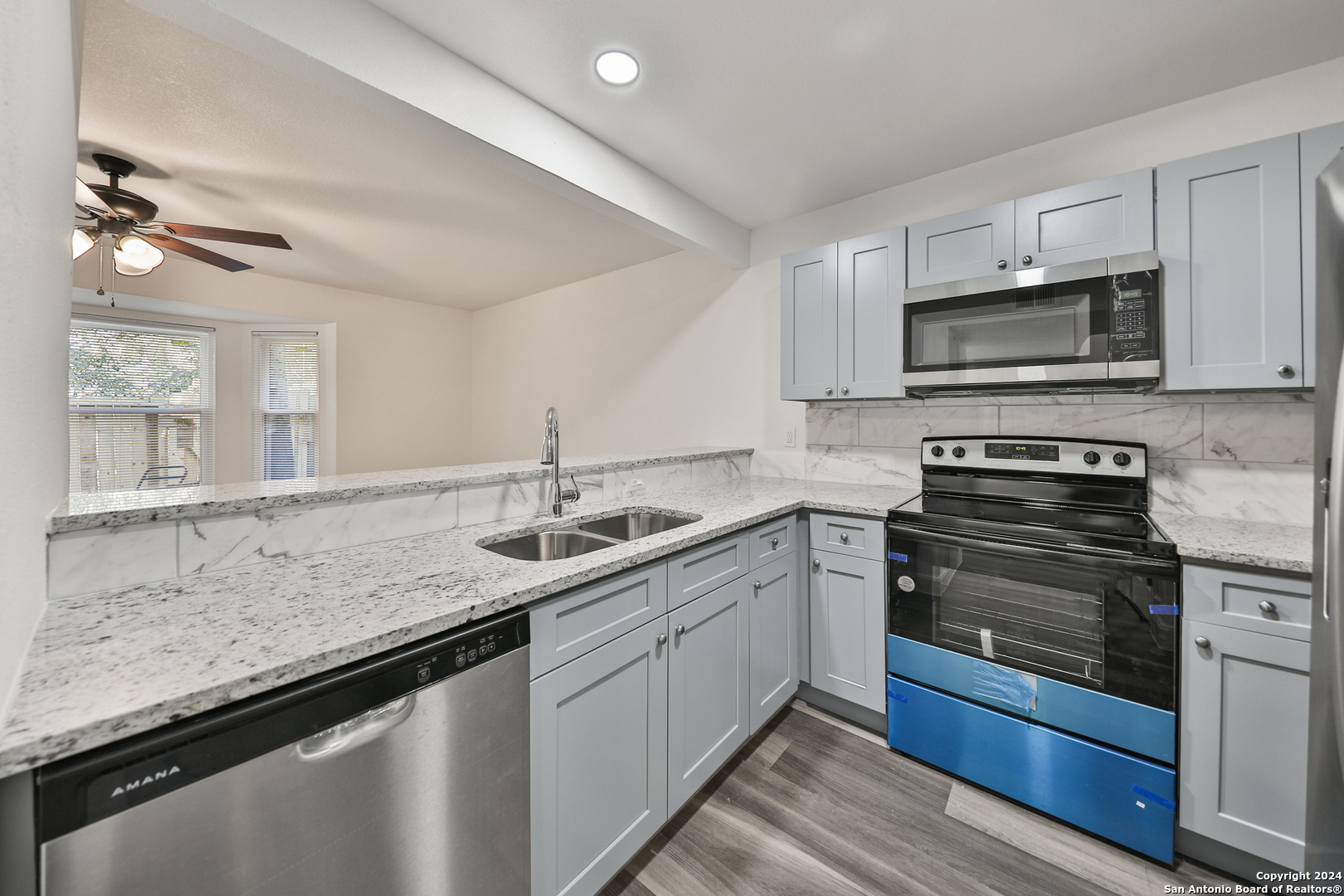5333 Callaghan Rd, San Antonio, TX 78228 — photo 1