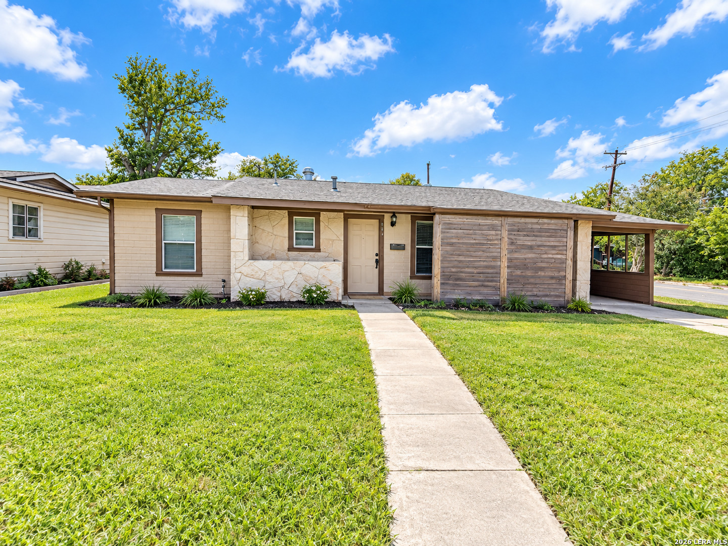 146 EWING PL, San Antonio, TX 78201 — photo 1