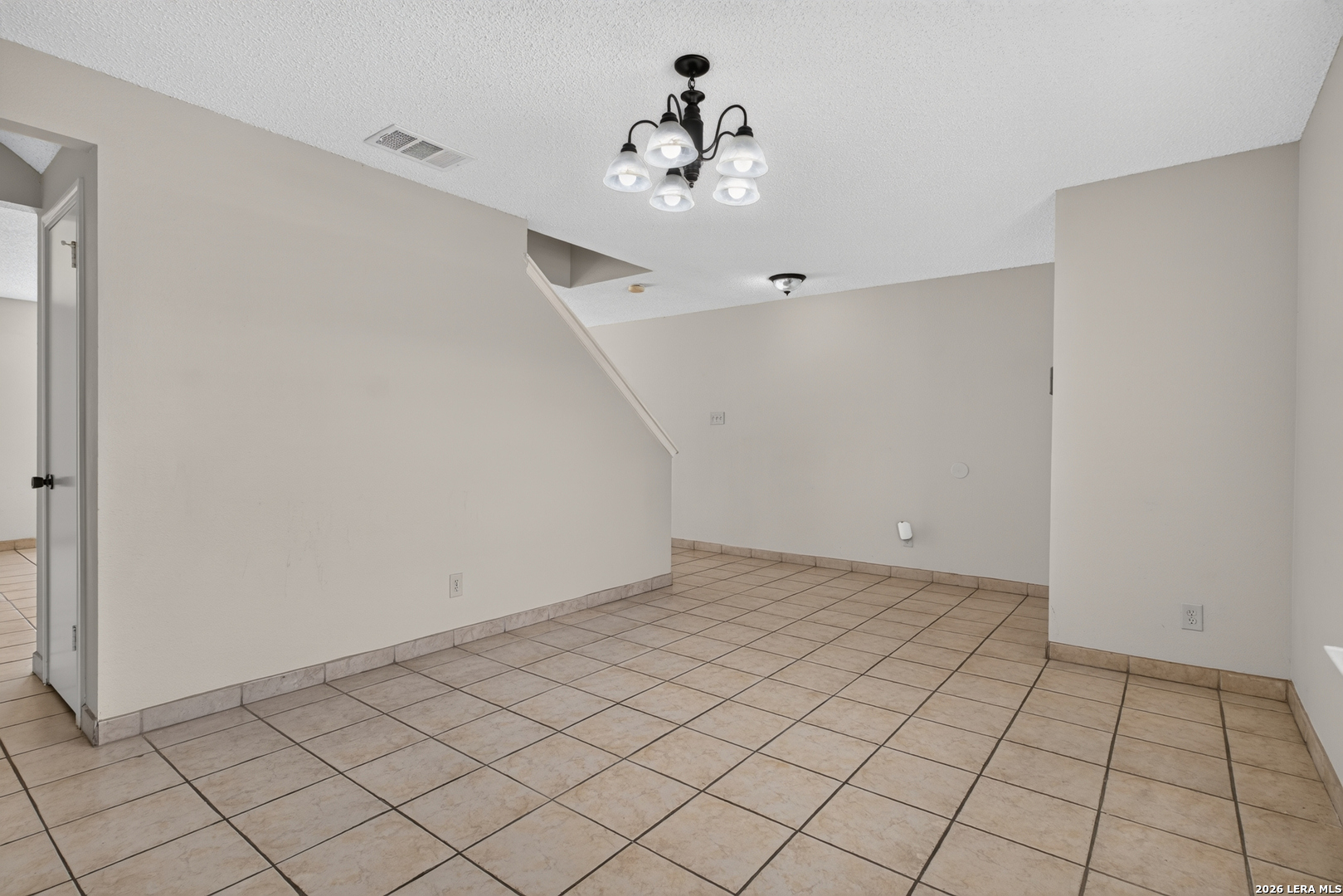 8030 CHESTNUT CEDAR DR
