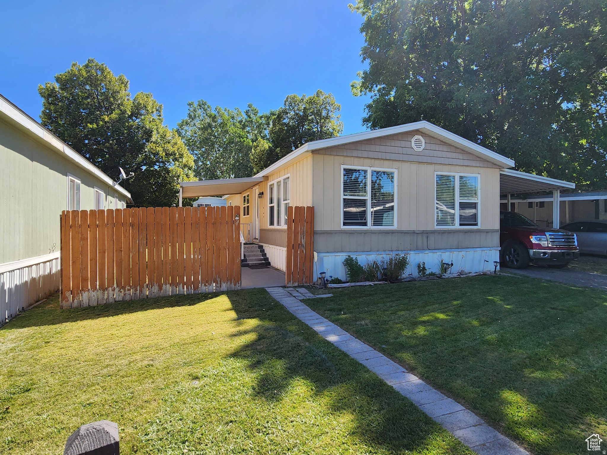 5071 S ESCONDIDO ST, Salt Lake City, UT 84117 — photo 1