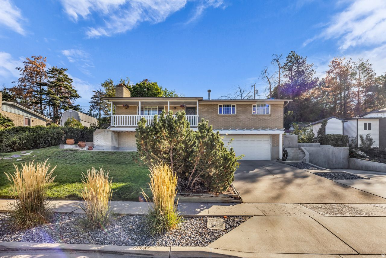 8845 S CAPELLA WAY, Sandy, UT 84093 — photo 1