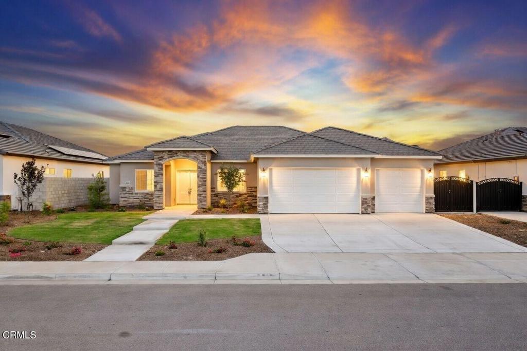 7516 Ruthburg Way, Bakersfield, CA 93314 — photo 1