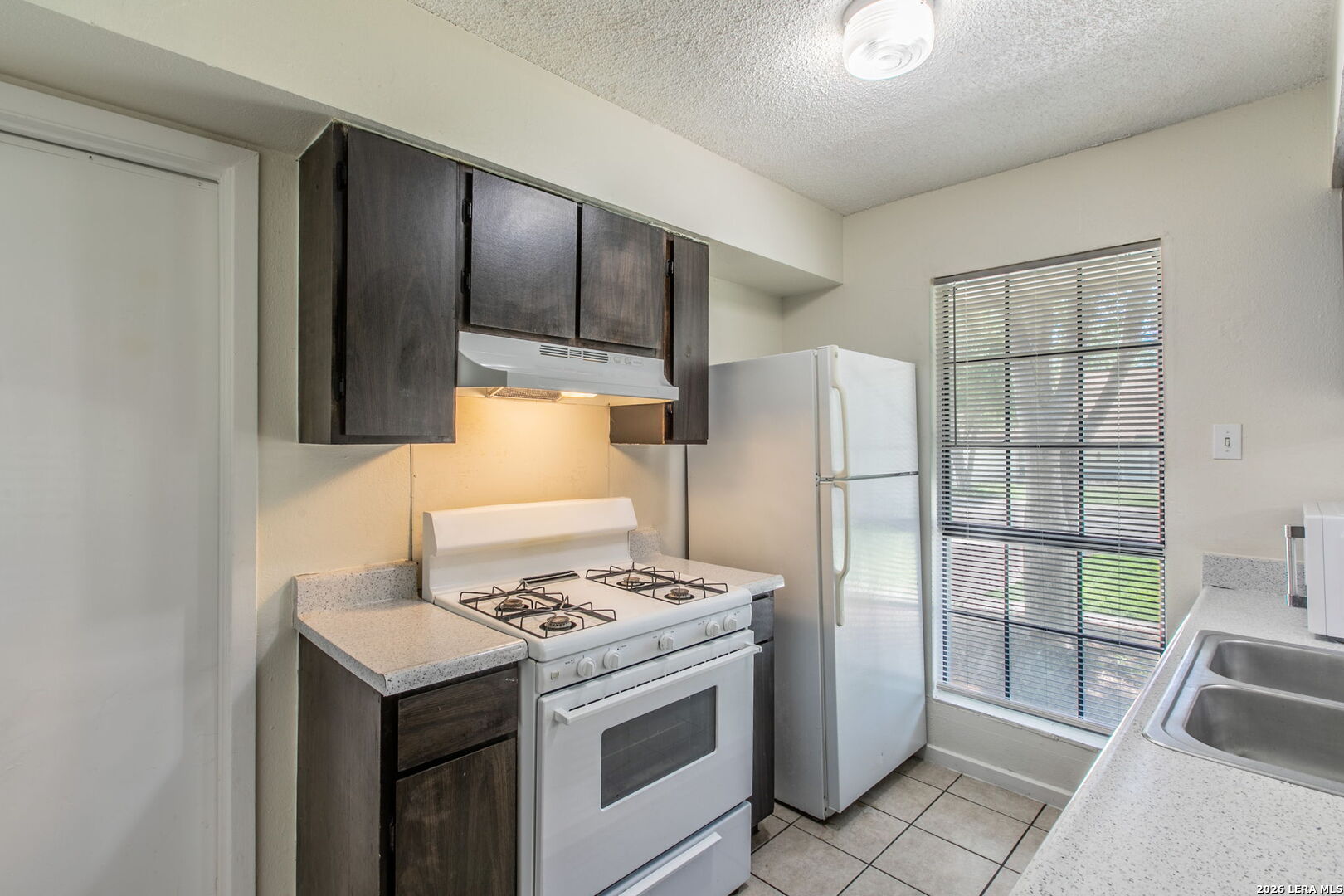 129 MEADOW DR, ,  78109 — photo 1