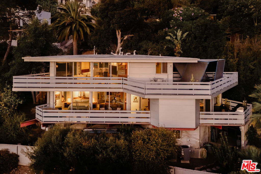 2383 Loma Vista Place, Los Angeles, CA 90039 — photo 1