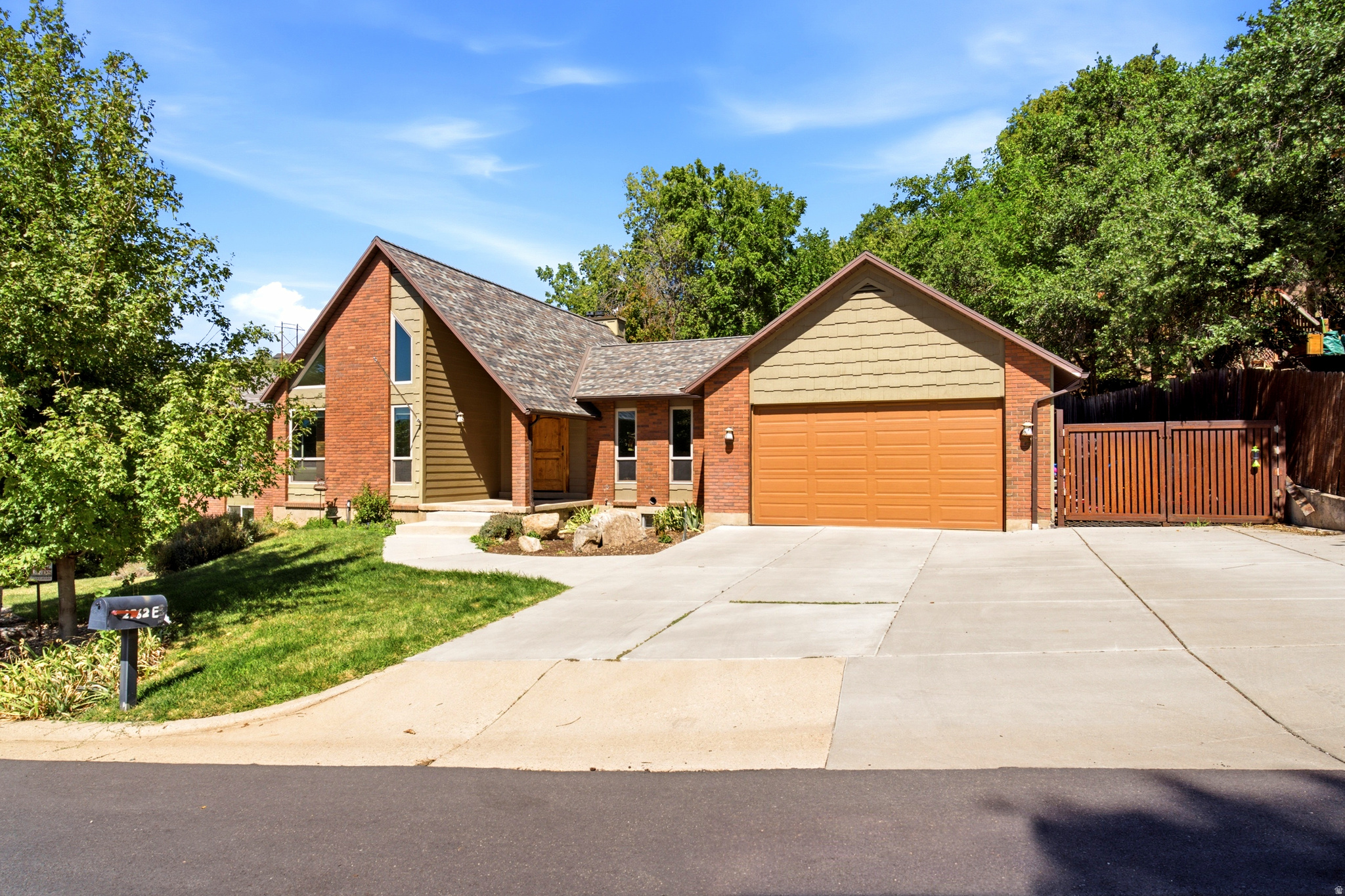 2762 E 6425 S, Uintah, UT 84403 — photo 1