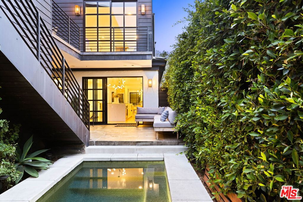 3024 Stanford Avenue, Los Angeles, CA 90292 — photo 1