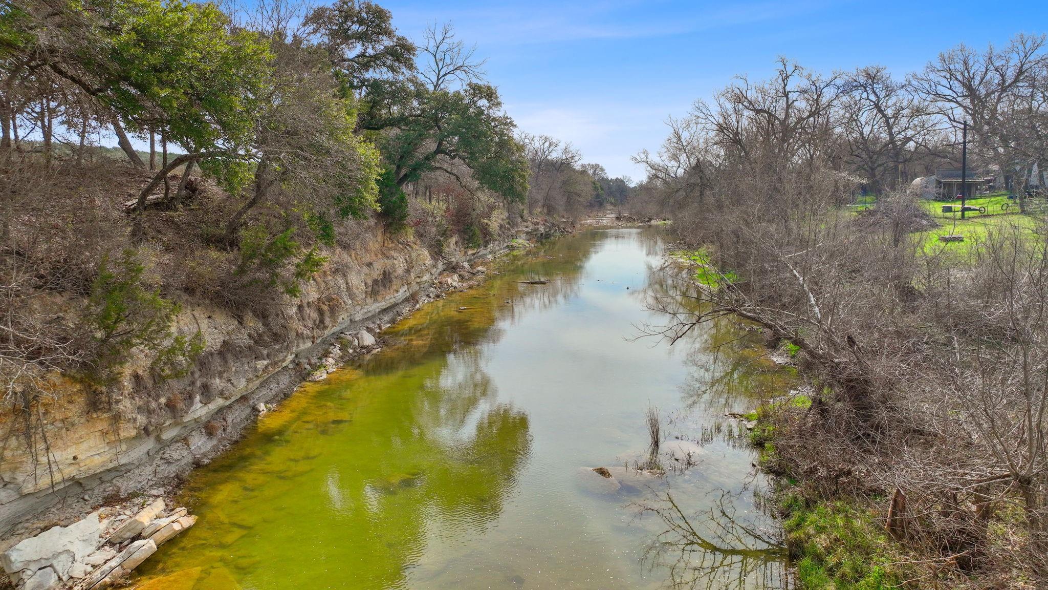 1395 CR 207 Rd, Liberty Hill, TX 78642 — photo 1