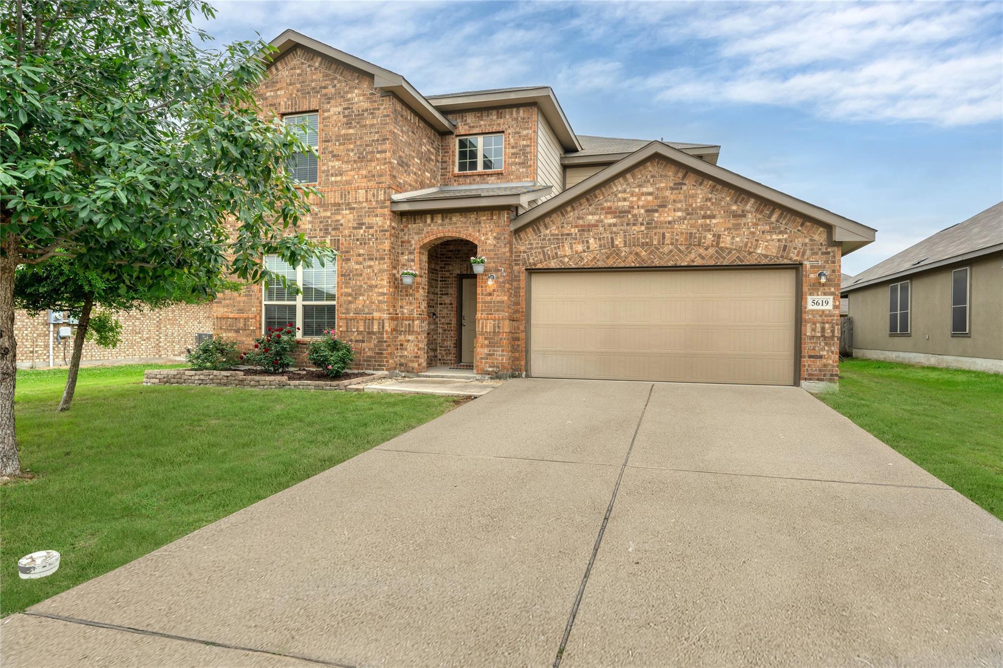 5619 Briar Knl, New Braunfels, TX 78132 — photo 1