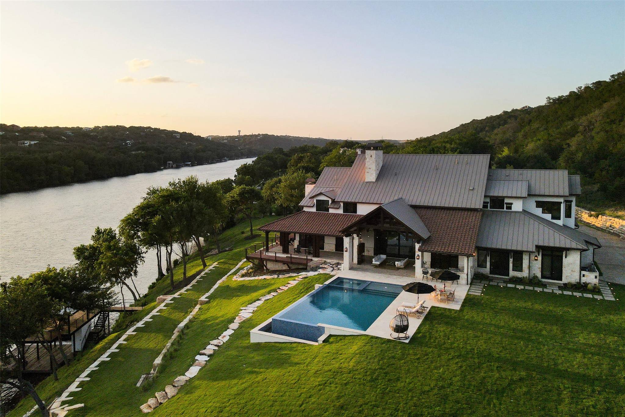 15016 Flat Top Ranch Rd, Austin, TX 78732 — photo 1