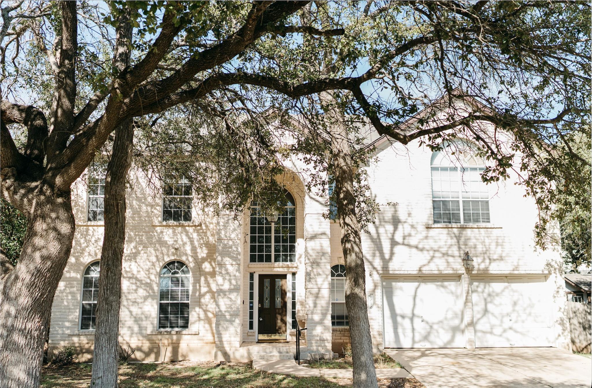 1010  Lone Buck Pass, Cedar Park, TX 78613 — photo 1
