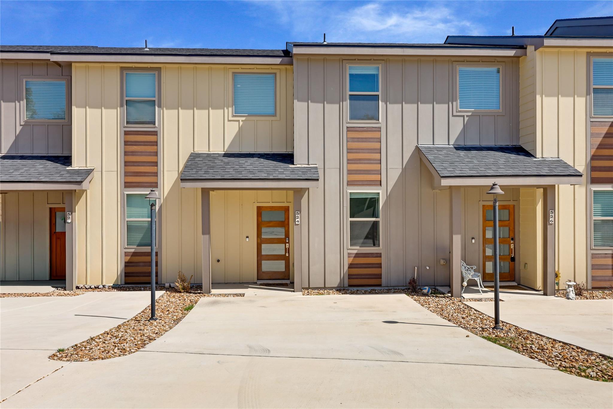524  Palmer Dr, Point Venture, TX 78645 — photo 1