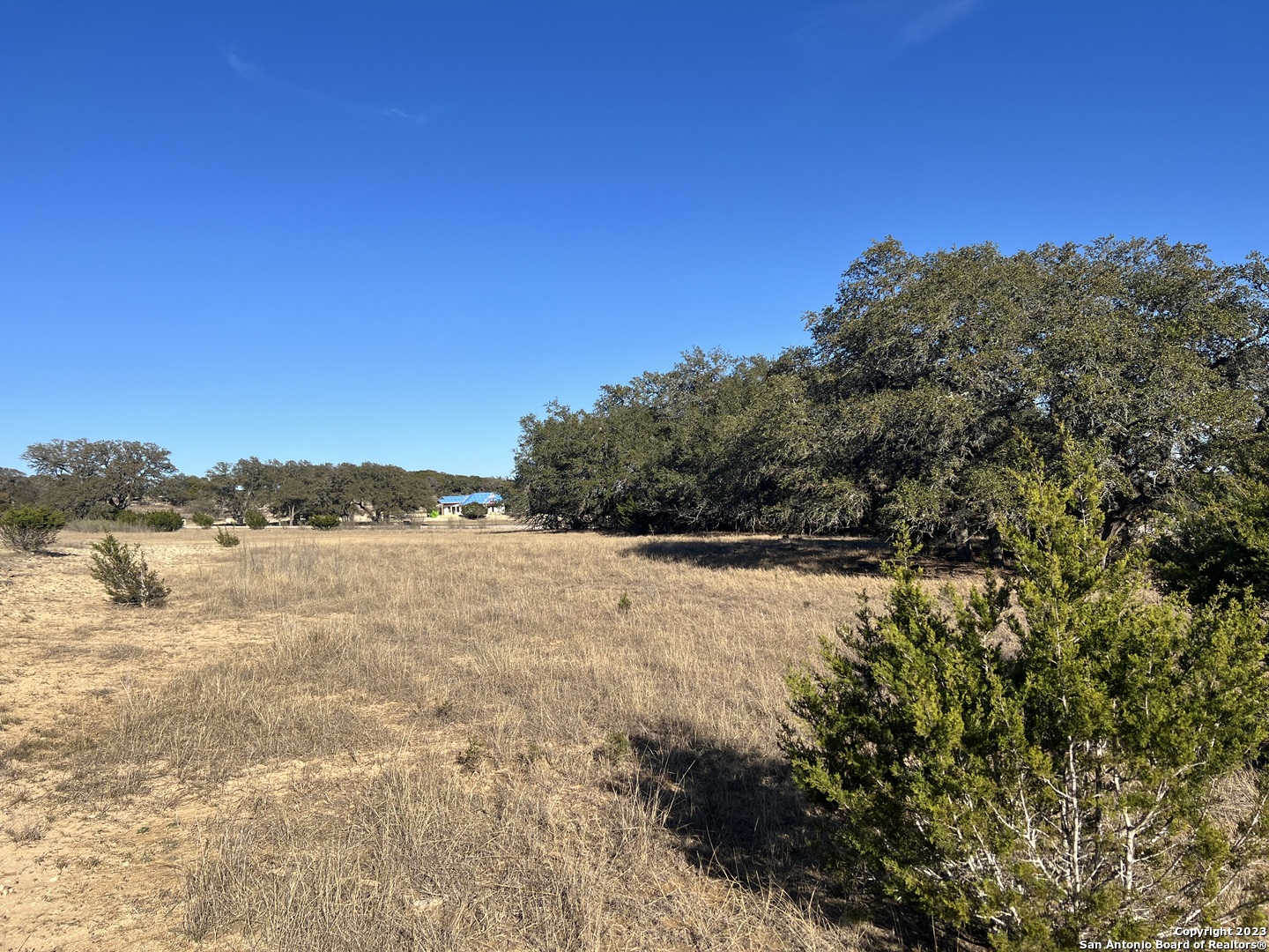 219 Highgate Dr, Bandera, TX 78003 — photo 1