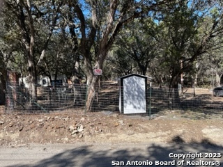 502 LEGION DR, Lakehills, TX 78063 — photo 1