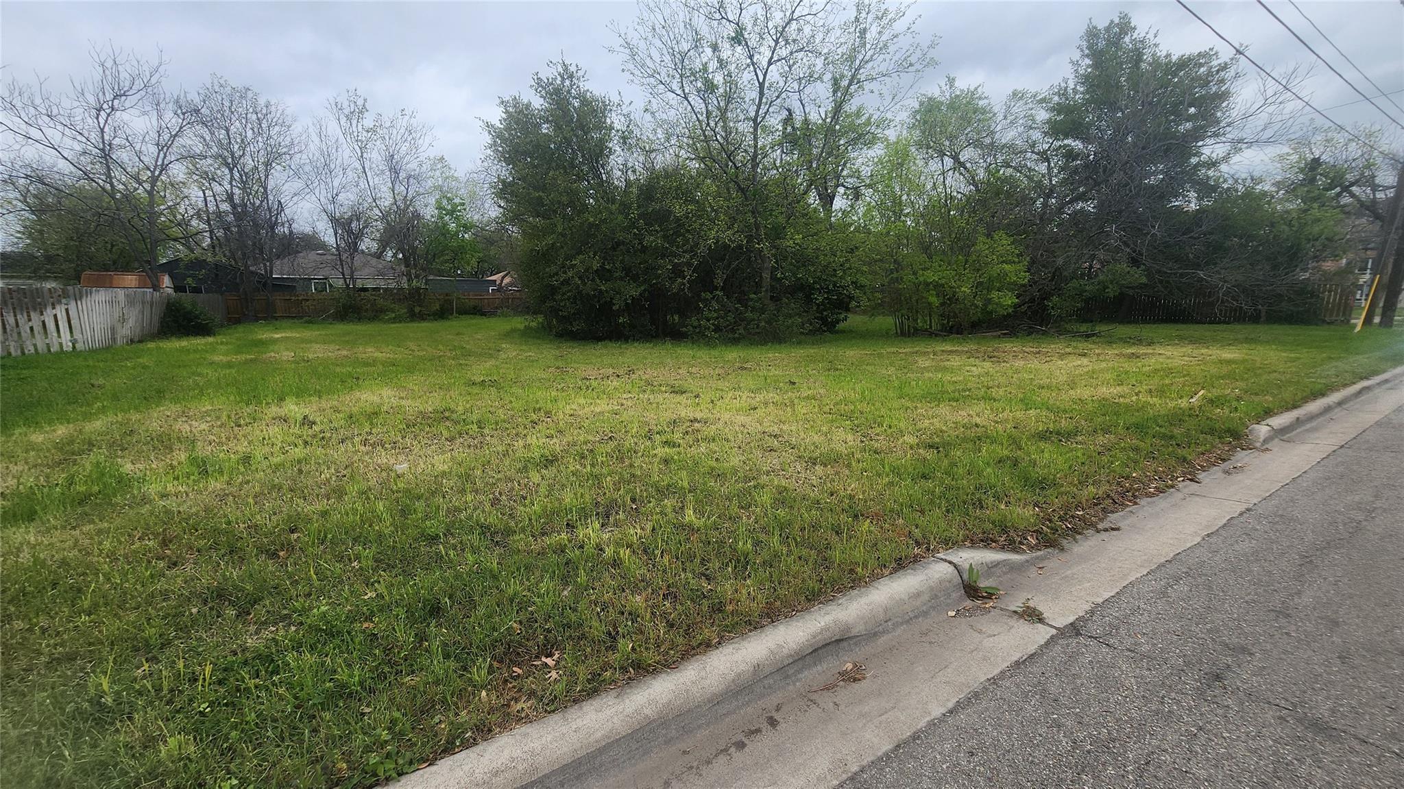 1210 S Myrtle St, Georgetown, TX 78626 — photo 1
