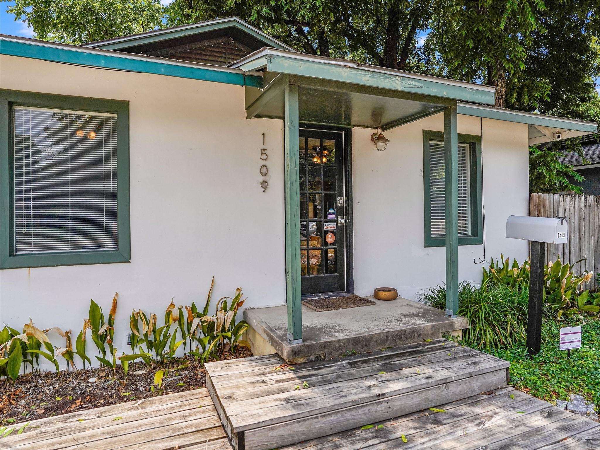 1509 W Koenig Ln, Austin, TX 78756 — photo 1