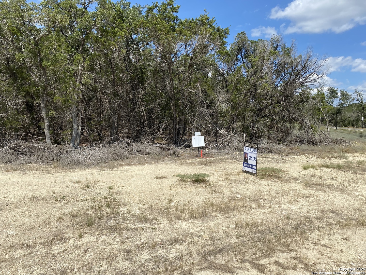 644 ANNABELLE AVE, Bulverde, TX 78163 — photo 1