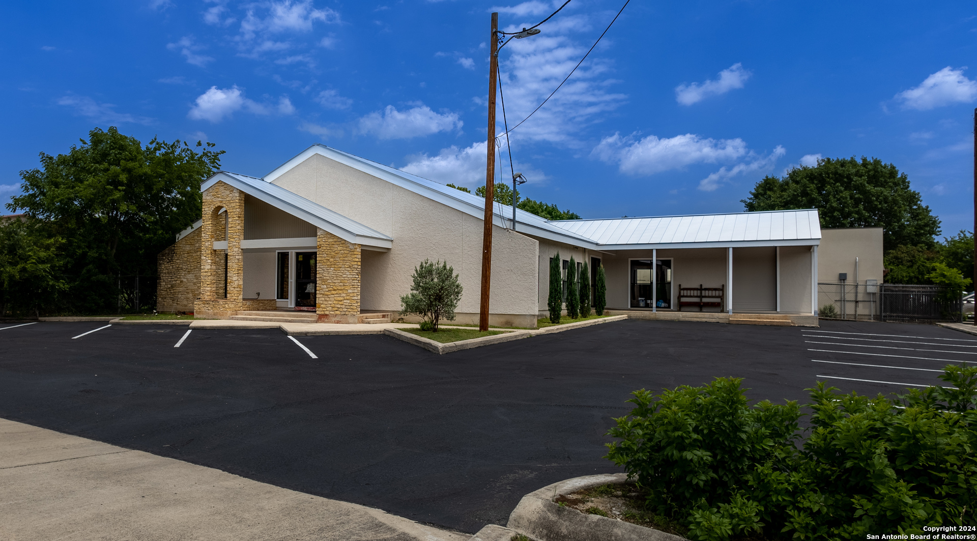 13622 NW Military Hwy, San Antonio, TX 78231 — photo 1