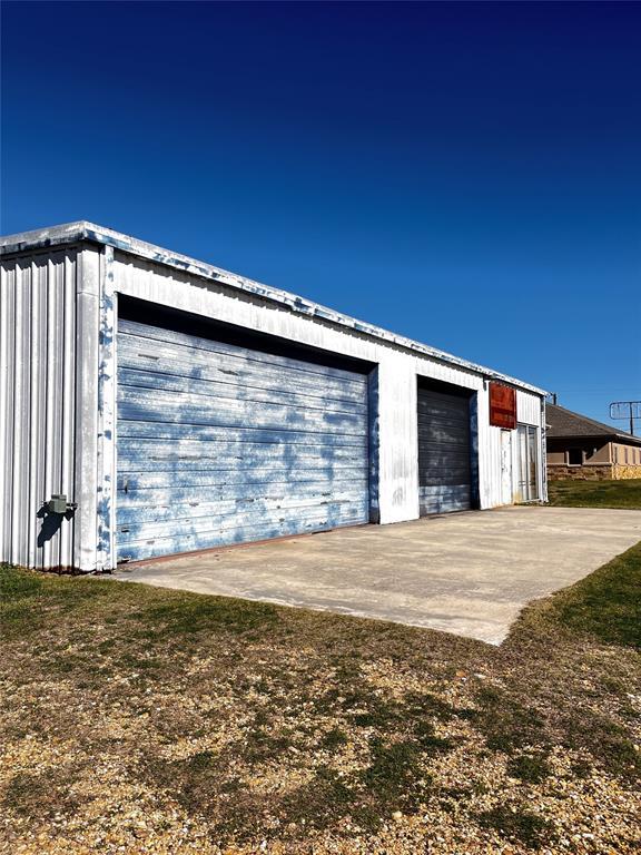 1608 W Cameron Ave, Rockdale, TX 76567 — photo 1