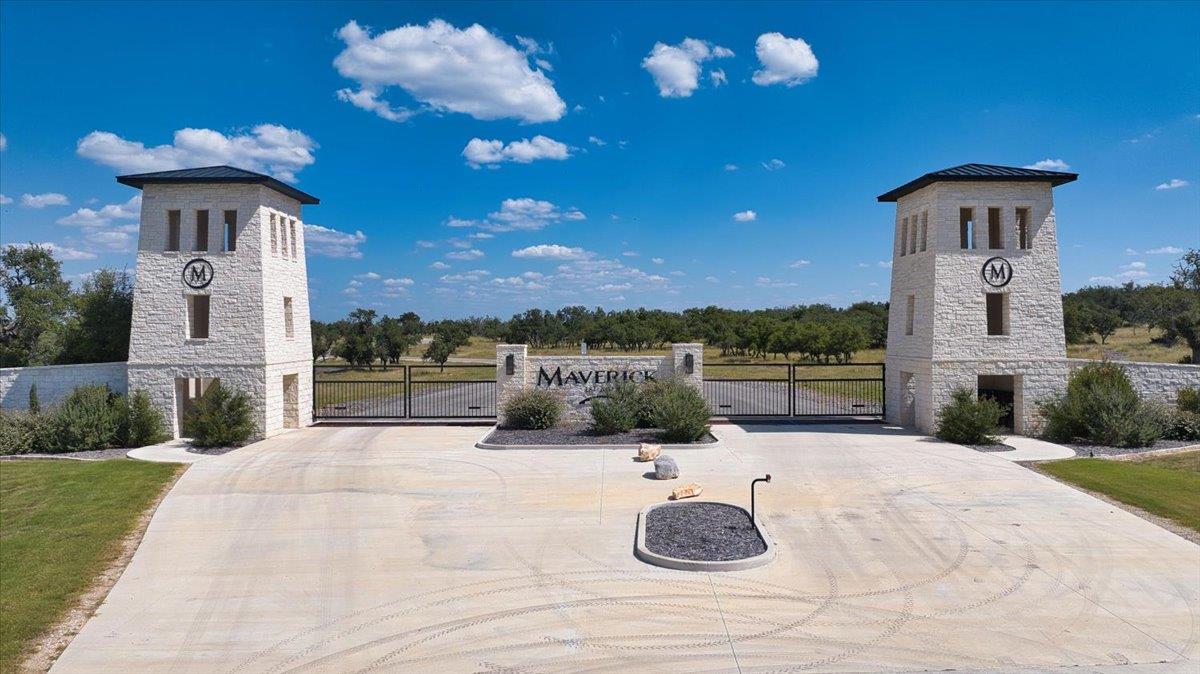 00  Confluence Dr, Harper, TX 78631 — photo 1