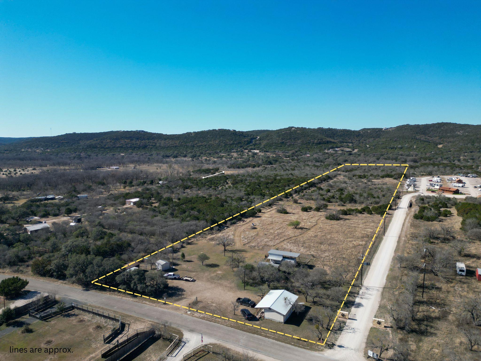 831 Magers Rd, Concan, TX 78838 — photo 1