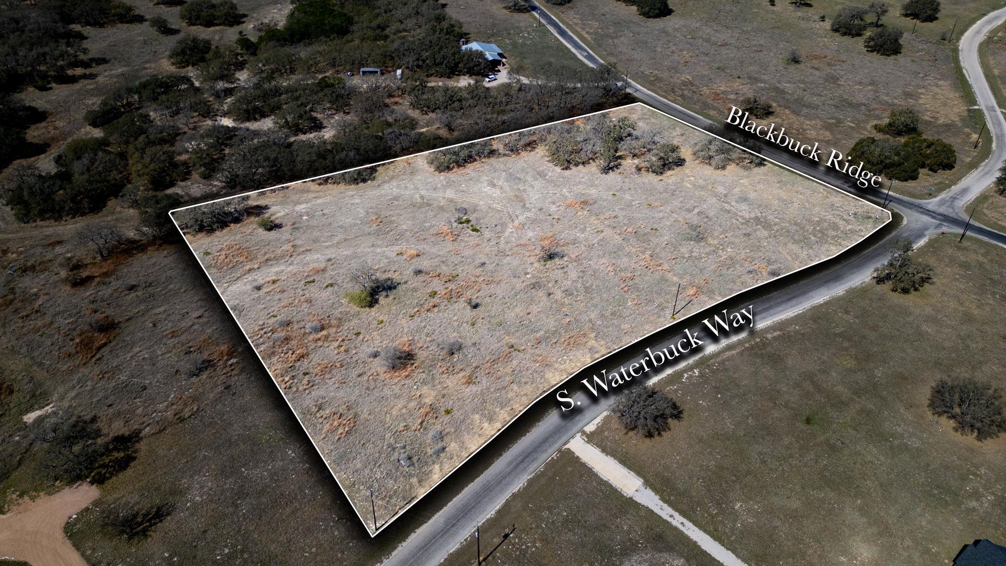 100 S Waterbuck Way, Lampasas, TX 76550 — photo 1