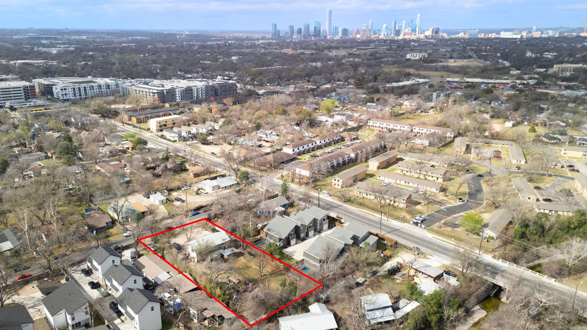 4608  Prock Ln, Austin, TX 78721 — photo 1