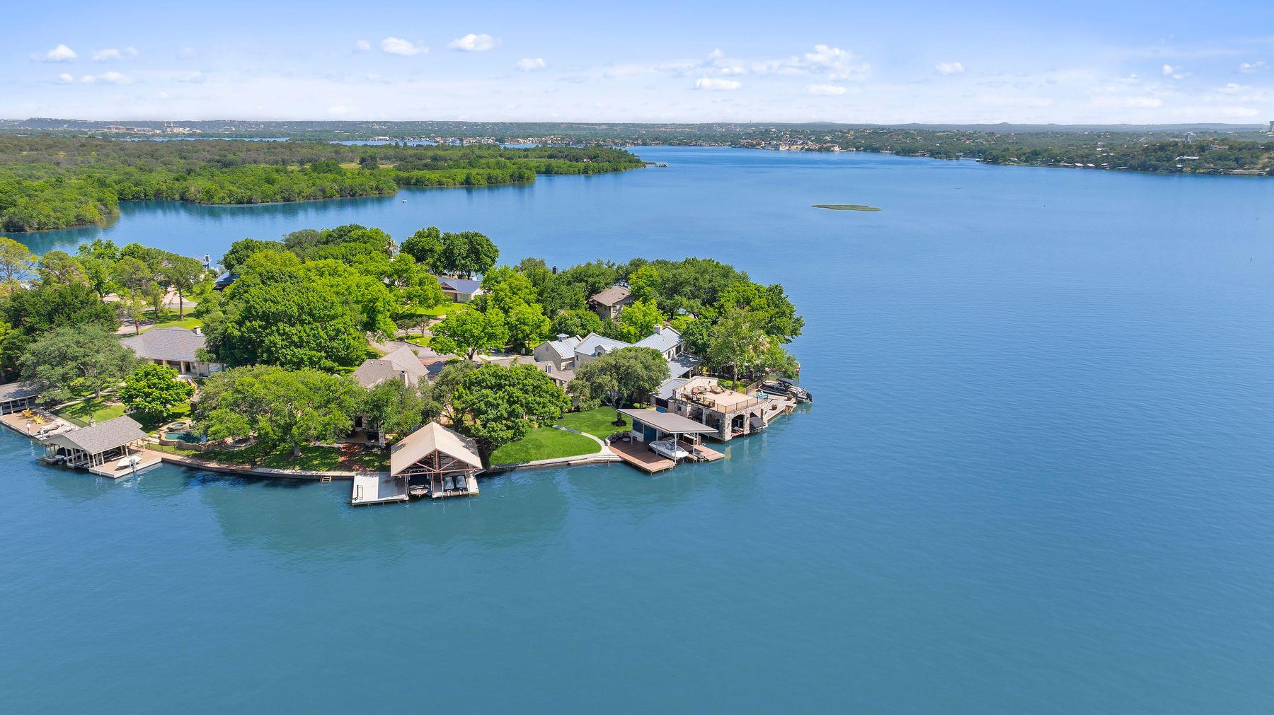 21  Beaver Is, Granite Shoals, TX 78654 — photo 1