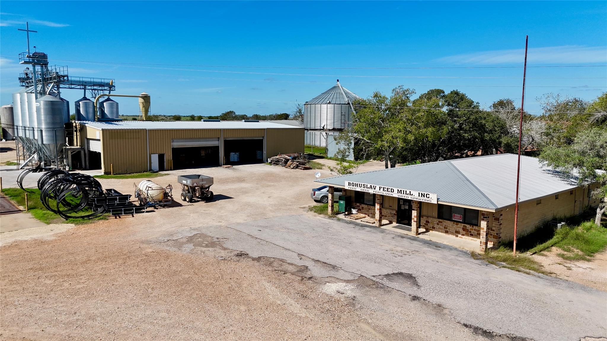 6022  Fm 532 Rd, Moulton, TX 77975 — photo 1