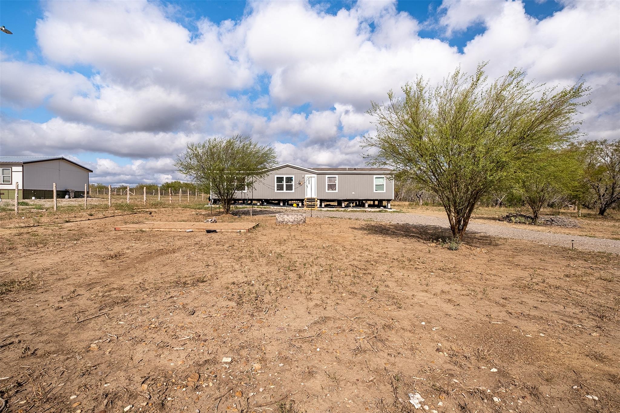 114 Blue Quail St, Dale, TX 78616 — photo 1