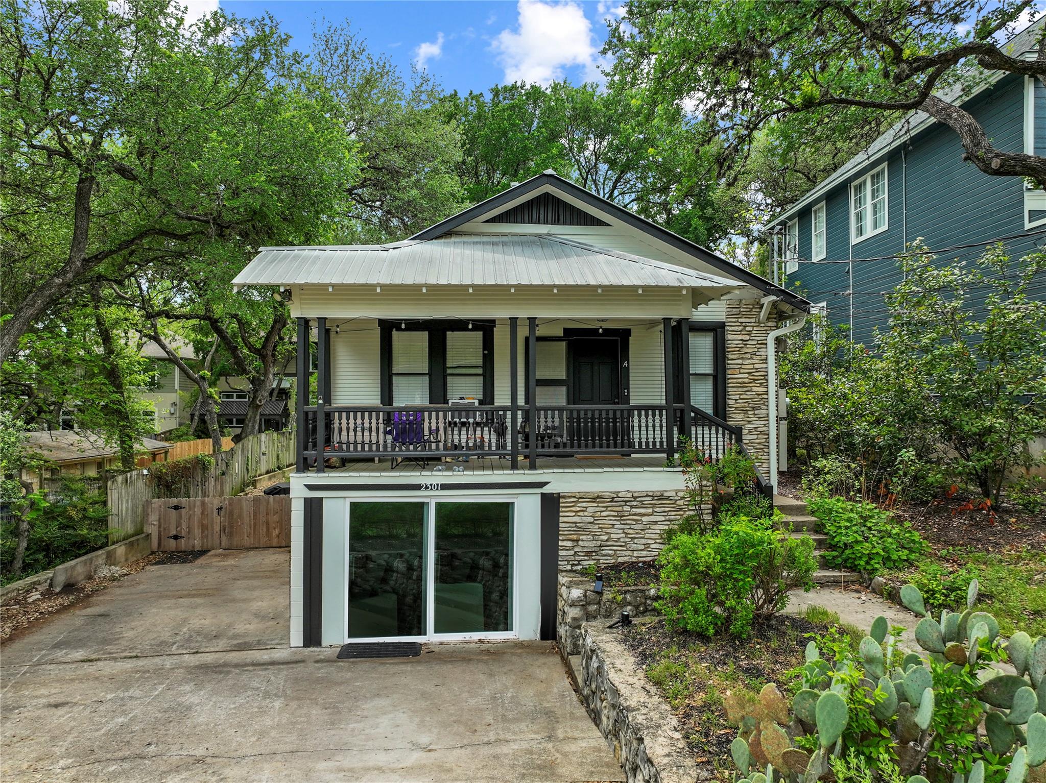 2301 W 10th St, Austin, TX 78703 — photo 1