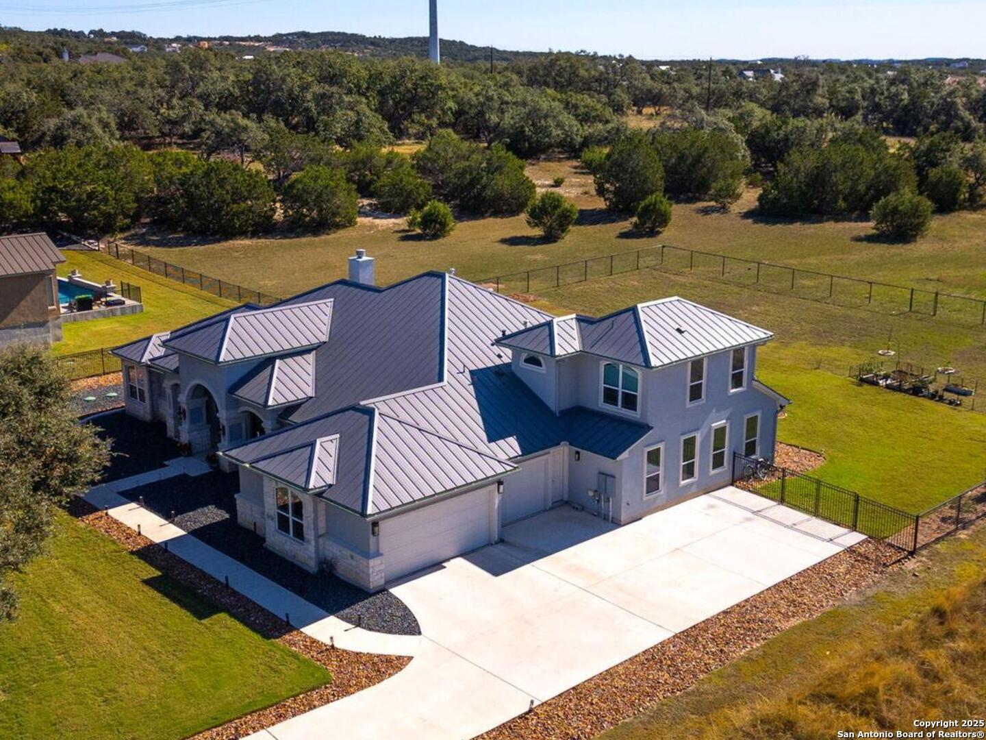 795 MAXIMINO RIDGE RD, Bulverde, TX 78163 — photo 1