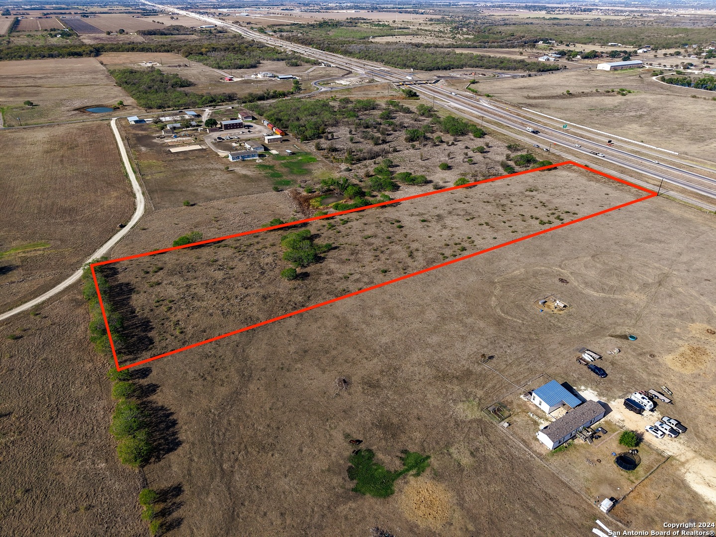 8361 Interstate 10, Seguin, TX 78155 — photo 1