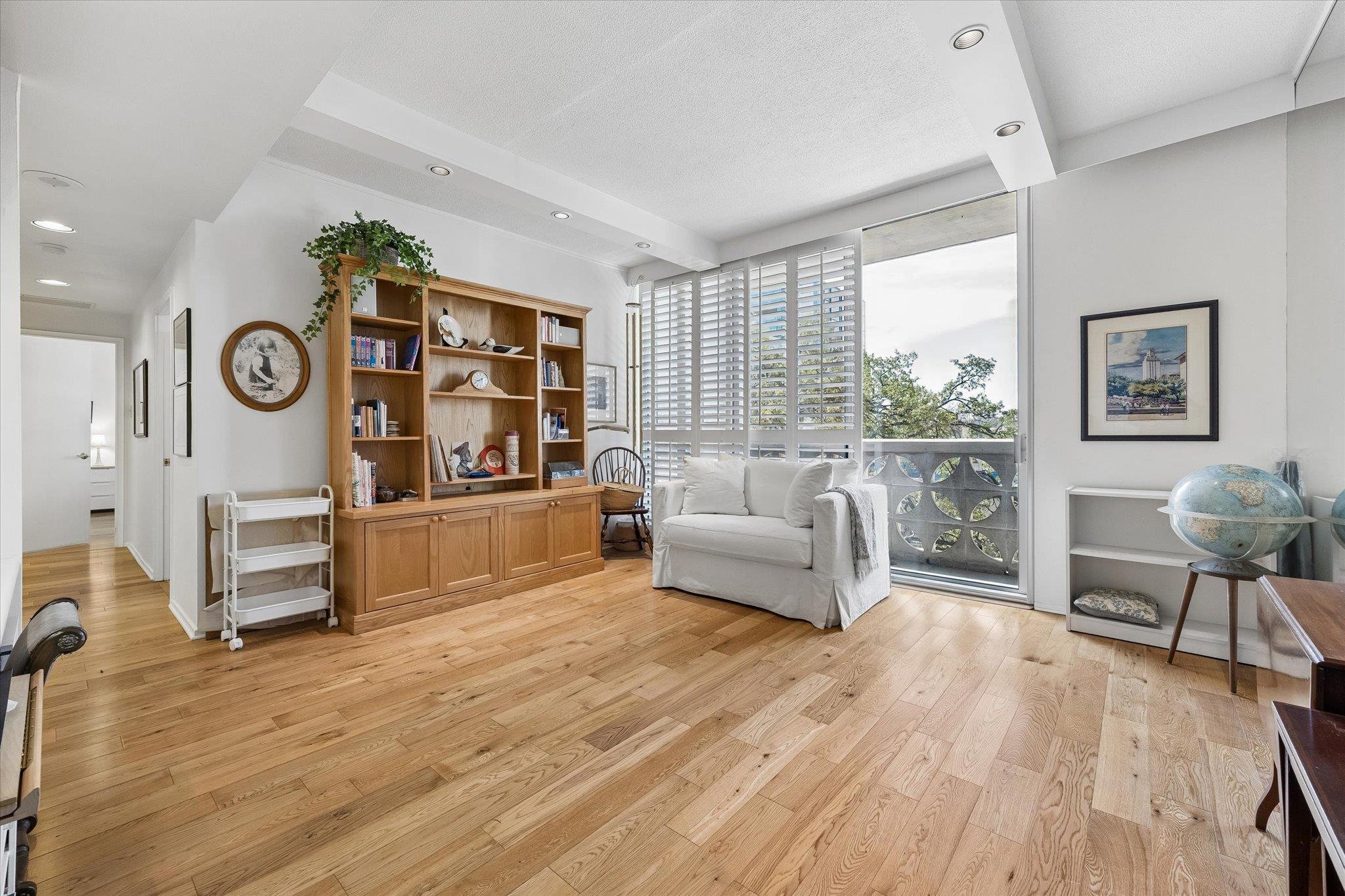 1801  Lavaca St  #3M, Austin, TX 78701 — photo 1