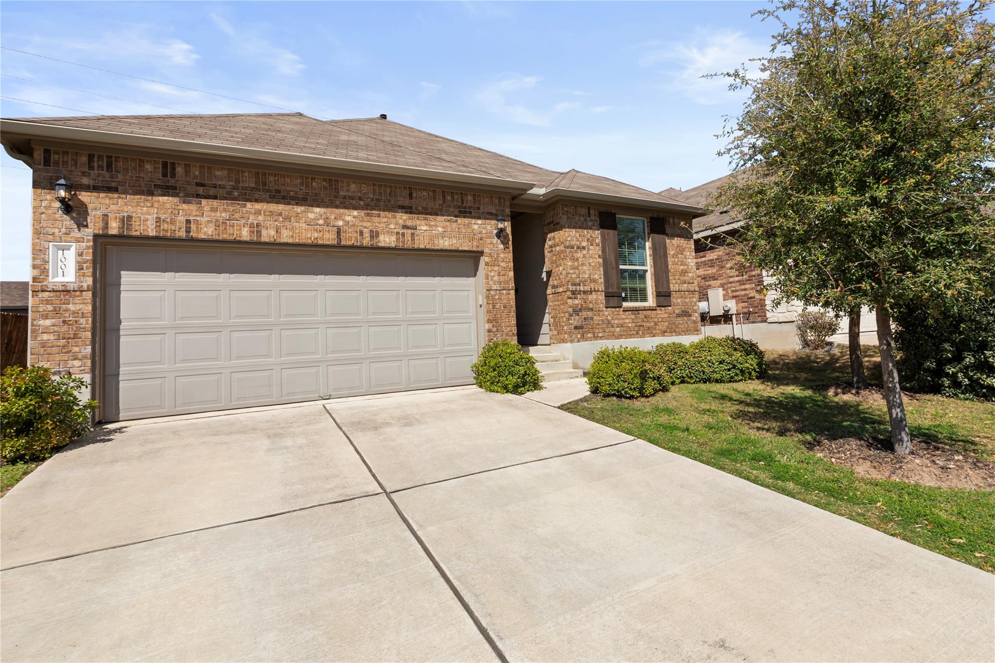 1001  McCormick Cv, Hutto, TX 78634 — photo 1