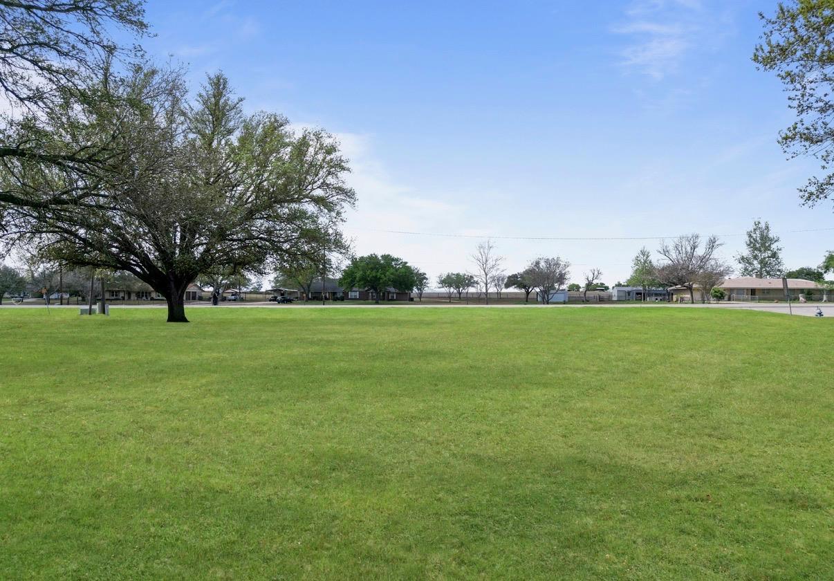 1900 Chukar St, Floresville, TX 78114 — photo 1