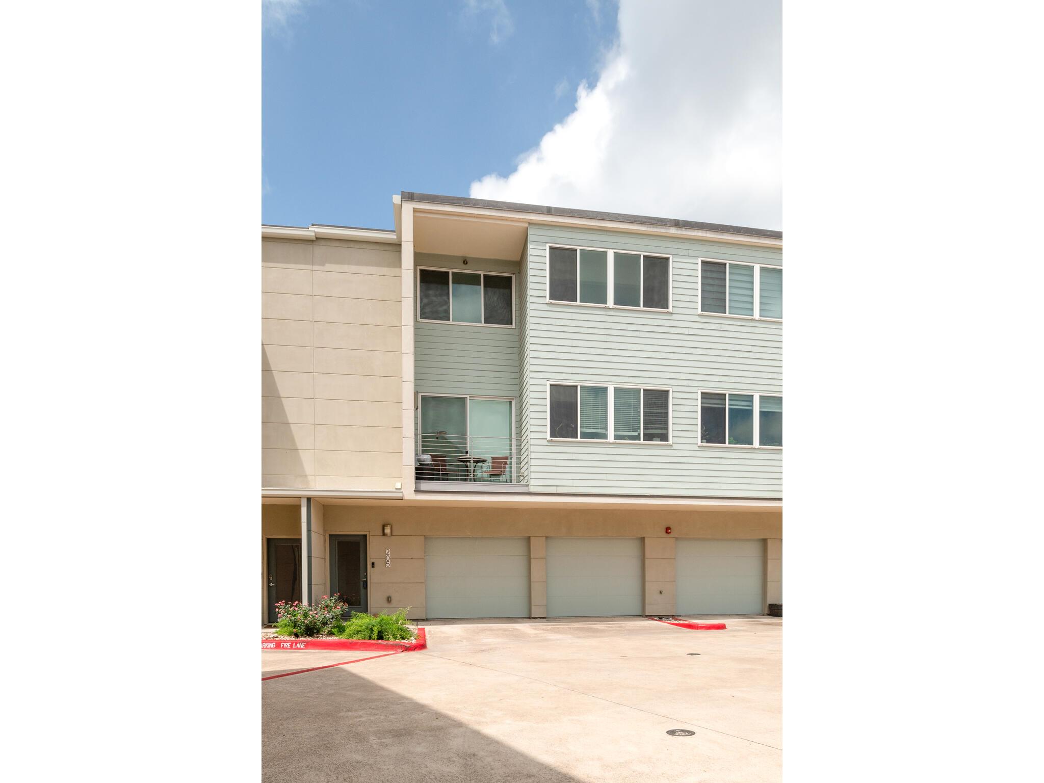 604 N Bluff Dr  #205, Austin, TX 78745 — photo 1