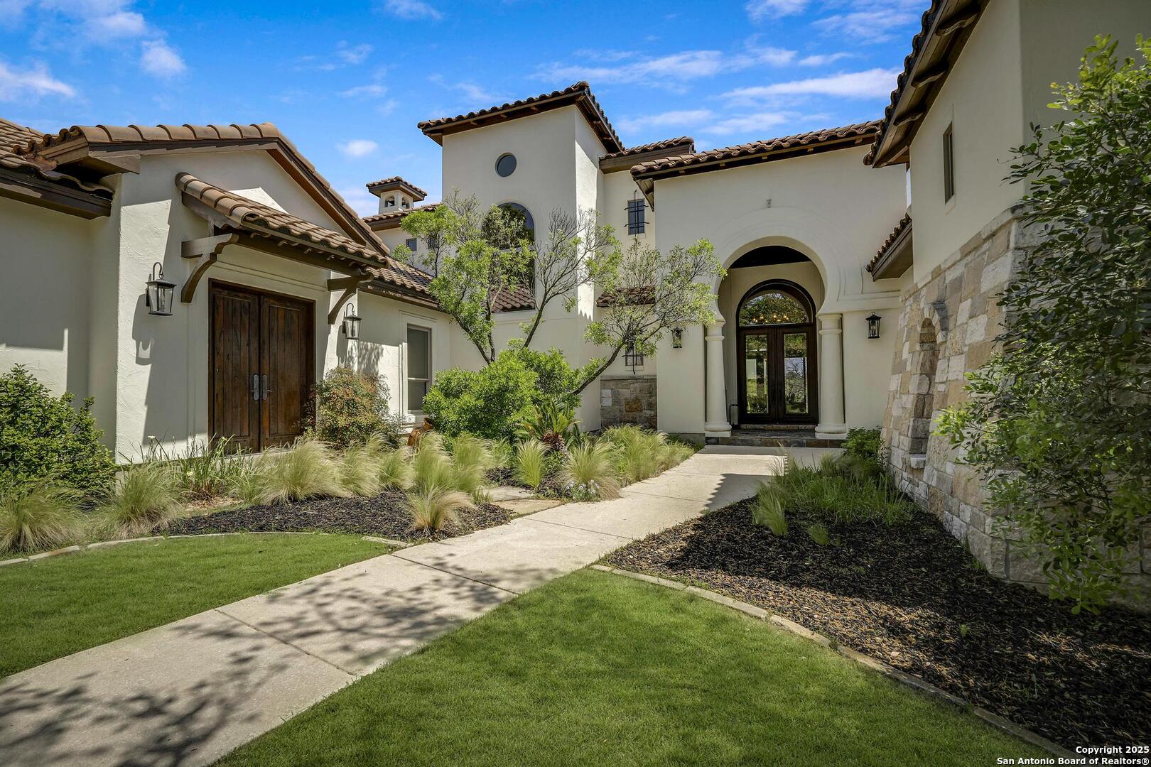 307 Augusta, Boerne, TX 78006 — photo 1