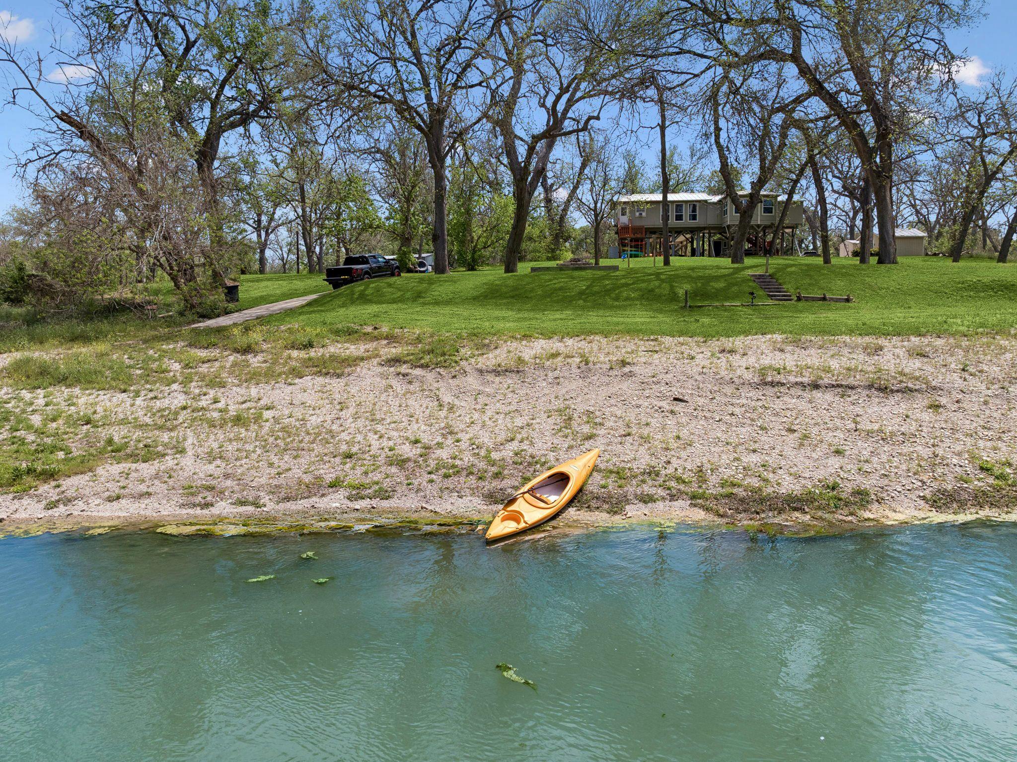 146  Antelope Ln, Seguin, TX 78155 — photo 1