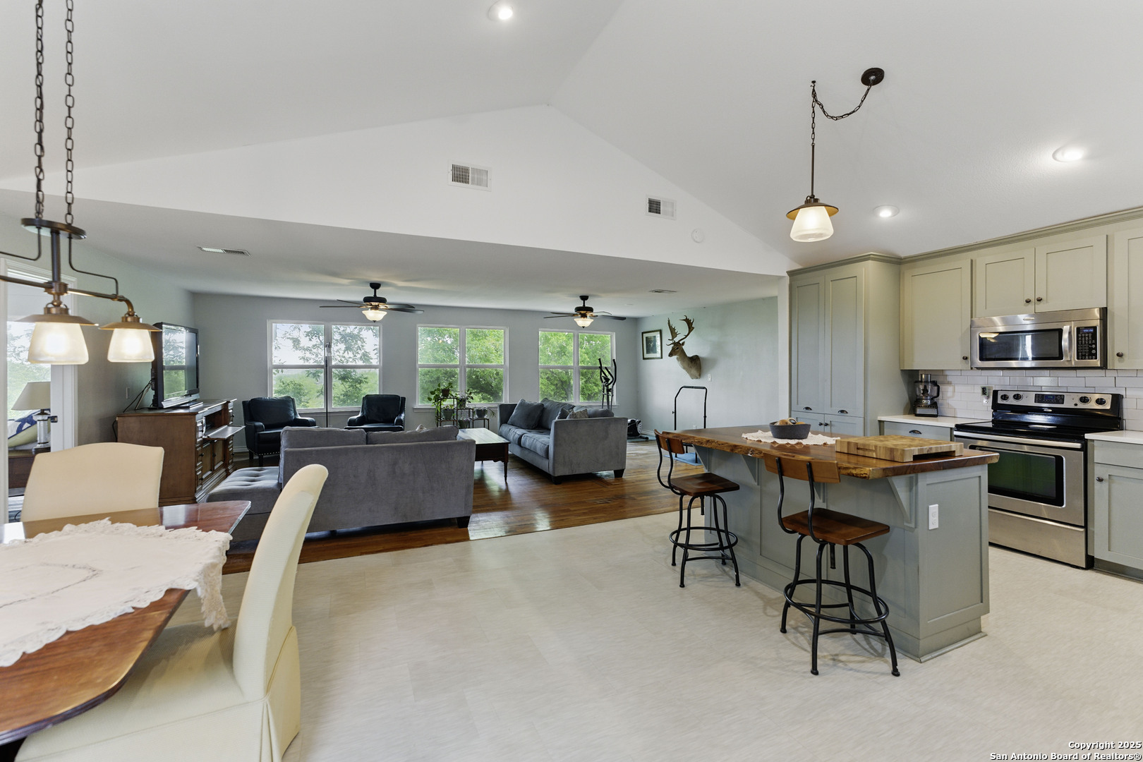 366 Arrow, San Marcos, TX 78666 — photo 1