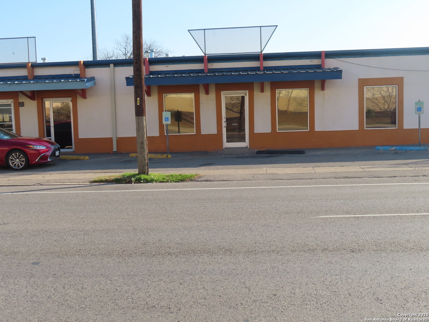 2614 W Commerce, San Antonio, TX 78207 — photo 1