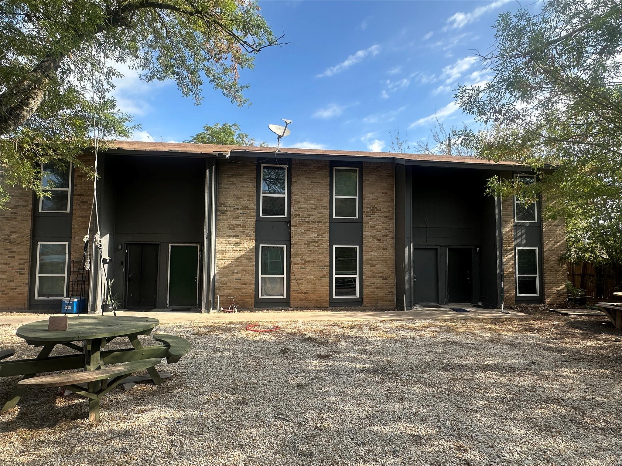 8613 Putnam Dr, Austin, TX 78757 — photo 1