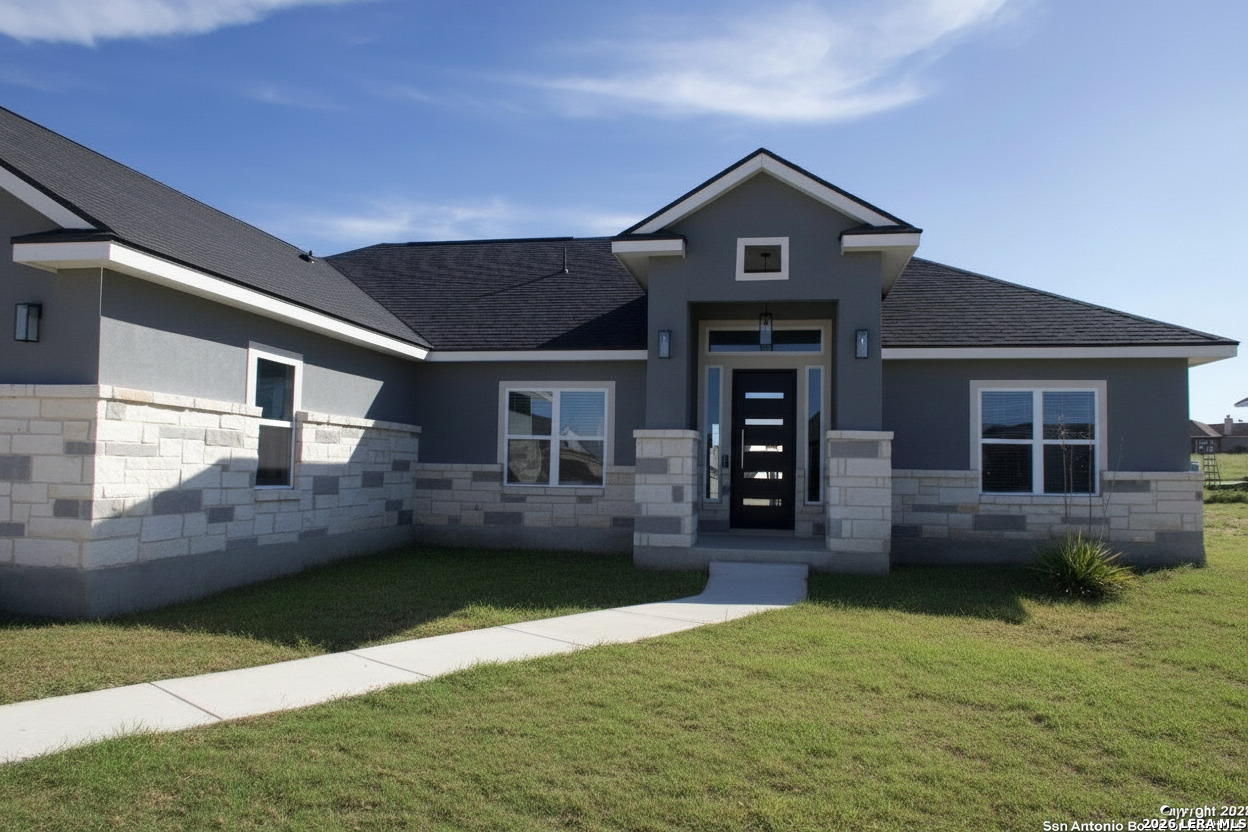 113 Pine Valley Dr, La Vernia, TX 78121 — photo 1