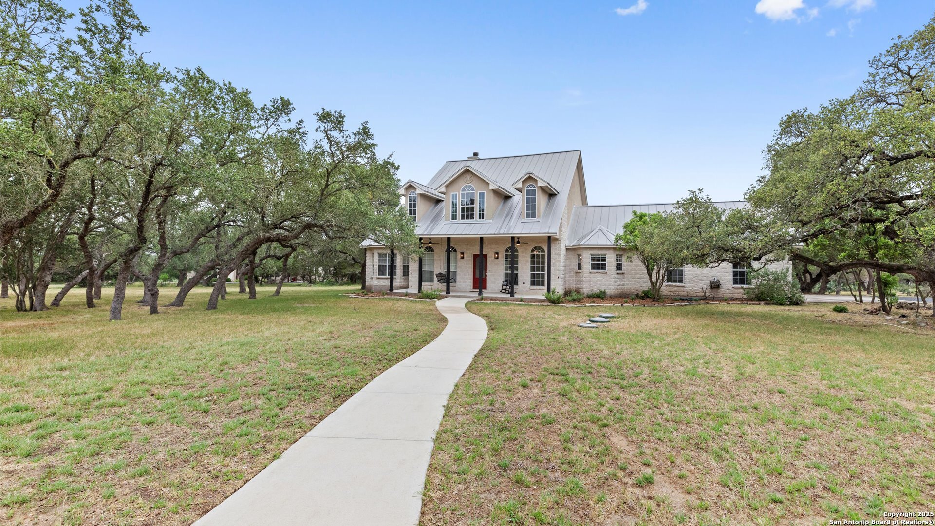 279 Pin Oak, New Braunfels, TX 78132 — photo 1