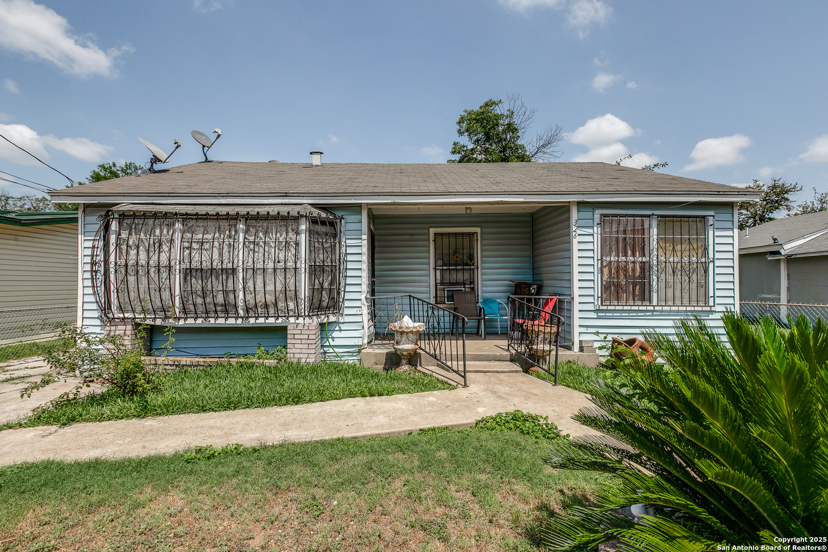 326 Balboa Ave, San Antonio, TX 78237 — photo 1