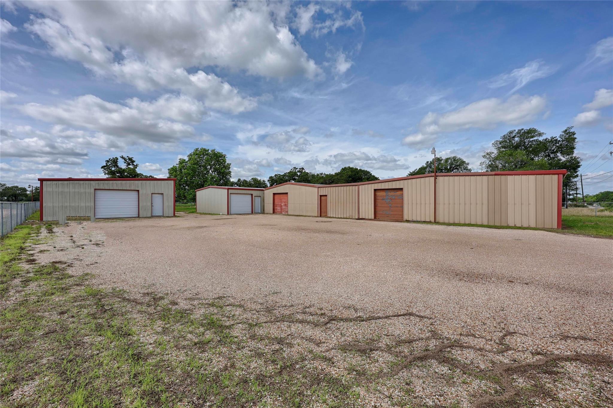 1410  US Highway 90A East None, Hallettsville, TX 77964 — photo 1